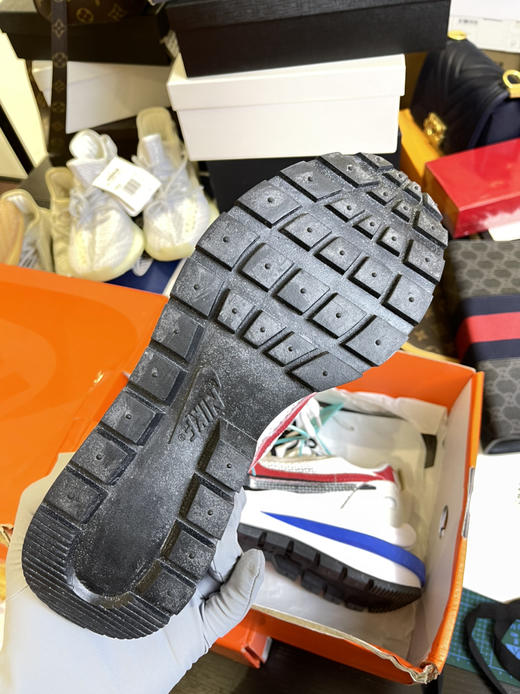 清仓，如图耐克，37.5码，建议37脚，全新原单，不退换，无包装 商品图6