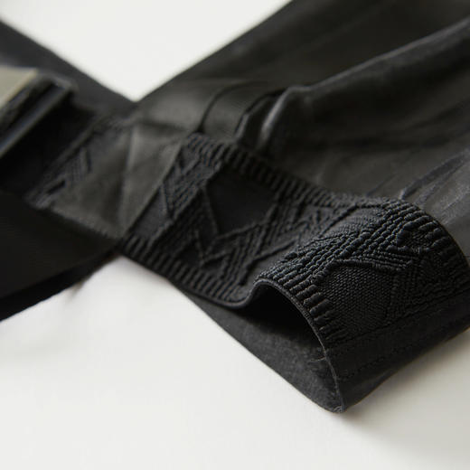 谜底2022夏季新款设计小众造型感泡泡袖马甲女222MM0739 商品图3