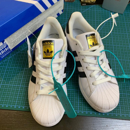 清仓，如图贝壳头，36 36.5 37 38 38.5 39 40 40.5 41 42 42.5 43 44 44.5 45，全新原单，全套包装 商品图0