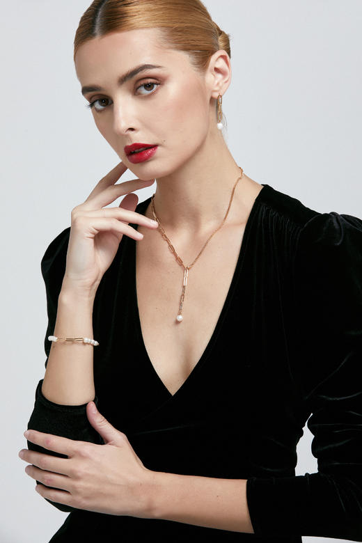 Pearl moments 柏林女孩 巴洛克耳环 商品图3