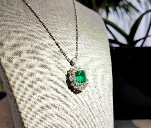 4.58克拉豪镶vivid green祖母绿戒指吊坠两用款 商品图1