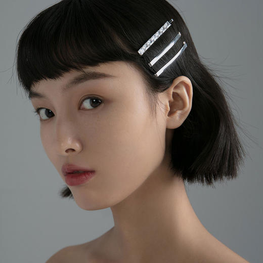 SHB9019838H00 茜子She's shes茜子璀璨简约刘海边夹发夹发卡组合礼盒装SHB9019838H00 商品图2