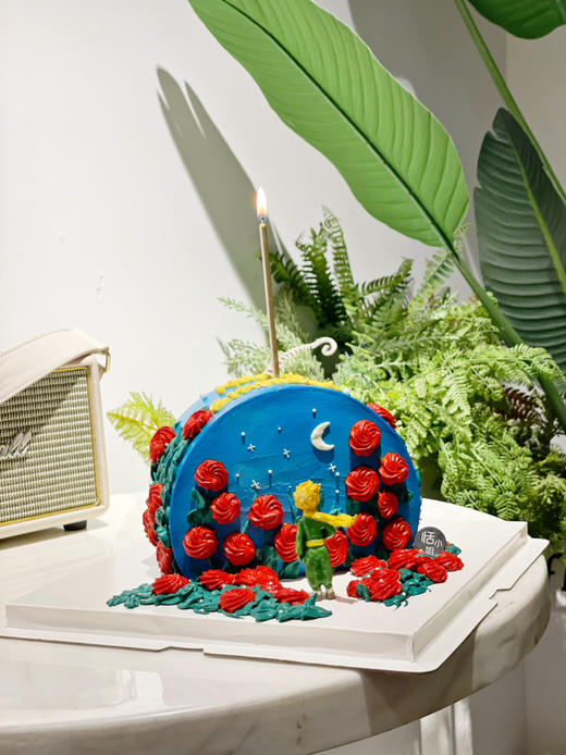 愿你历尽山河，仍然觉得人间值得，小王子玫瑰落日蛋糕，温馨提示：彩色奶油虽为植物色素安心食用，但存在染色可能，请大家不要随意涂抹。蛋糕内部有竹签固定，请不要使用蛋糕嬉戏打闹 商品图3