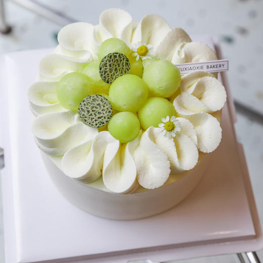 茉莉蜜瓜戚风蛋糕，这款蛋糕的蜜瓜来自日本的玫珑瓜（茉莉奶油） 商品图0