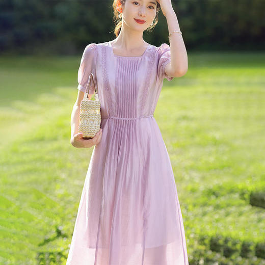 紫色方领女连衣裙女夏季显瘦高级感2022年新款气质裙子 FGYC1828 商品图3