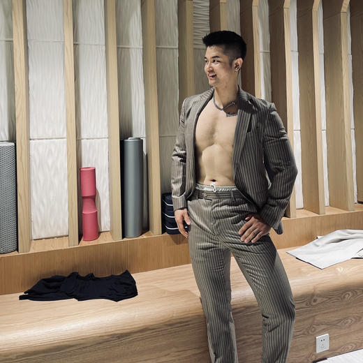 男装修身西服套装/单西 霸道总裁范  咖色条纹 进口稀缺面料 J204M4662 商品图3