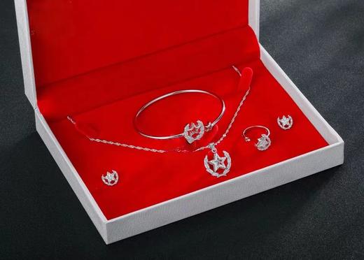 《耀眼之星HLK》--纯银镶嵌戒指套装   斯人若彩虹  遇上方知有 商品图4