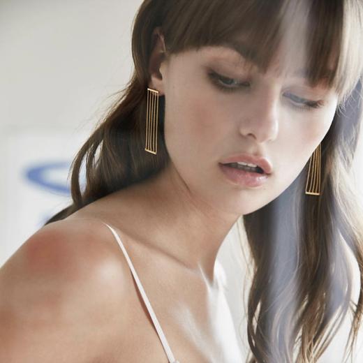 订购10周到｜CHARLOTTE LEBECK-Angel-天使流苏 耳环［丹麦设计师］ 商品图0