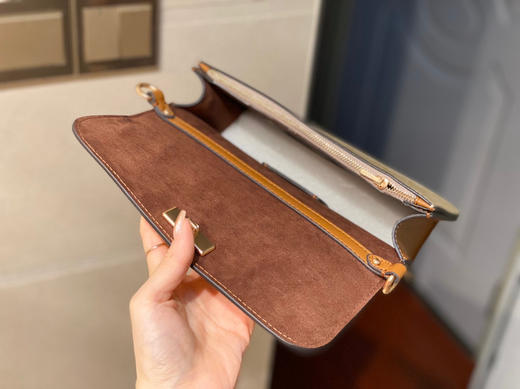 蔻家腋下包 Brynn -浅老花 商品图9