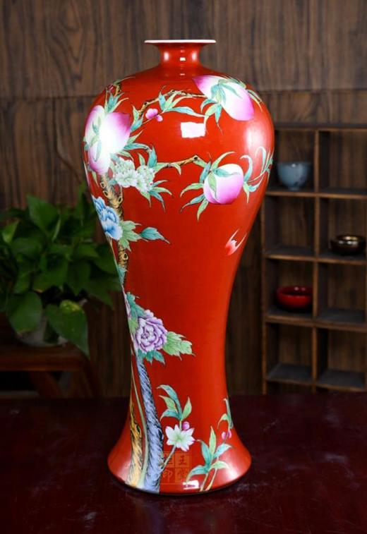 珐琅彩（福寿双全）美人肩瓶 商品图0