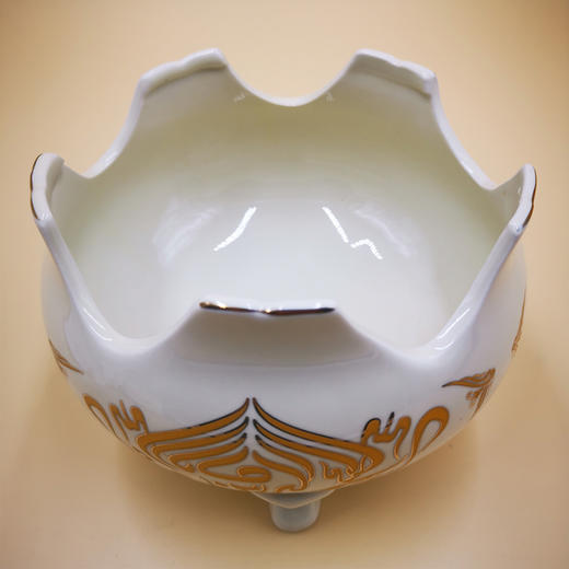 众穆瓷香炉，国风描金，直径17cm高12cm，口呈扁圆 商品图2