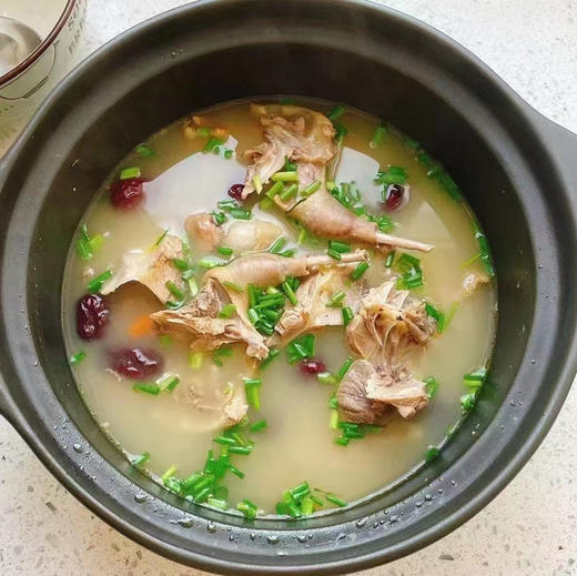 【下单后48小时左右发货】安徽淮南飞翔鸽 青年鸽2只，半年以上/老鸽子2只，一年以上。 商品图1