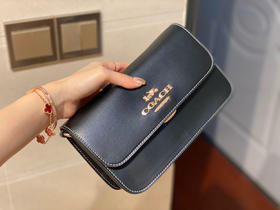 蔻家腋下包 Brynn -黑色