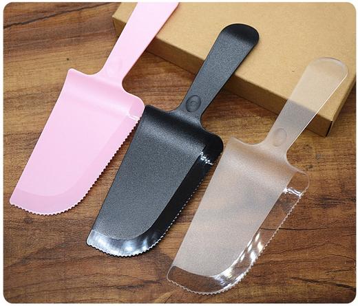 独立包装塑料切刀 一次性生日蛋糕切刀 蛋糕小切刀锯齿刀 商品图2