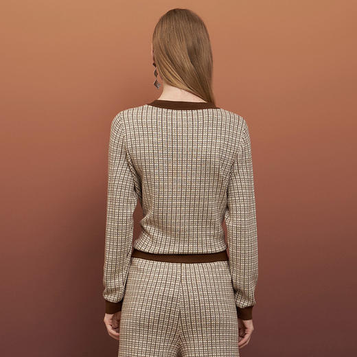 EITIE爱特爱秋季新款显瘦舒适套头针织衫6701408 商品图4