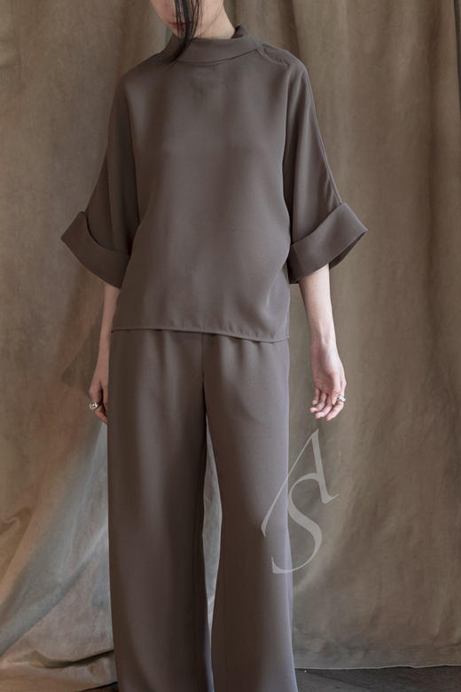 Mark Kenly Domino Tan   陶土色/黑色/茶棕色/冷灰色BAILEE两穿上衣 商品图3