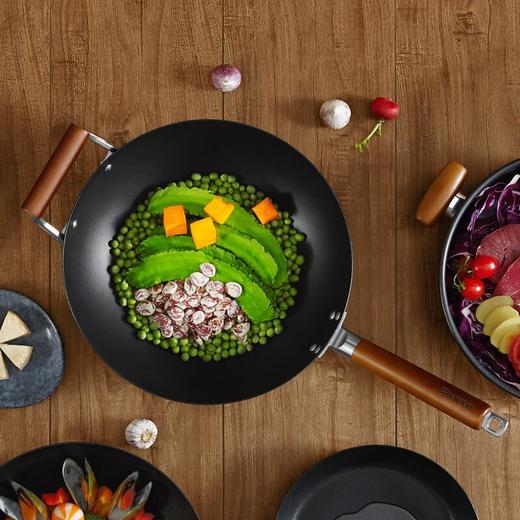 【直发】美珑美利 炒锅铁锅不易粘锅无涂层炒菜锅电磁炉通用黑晶炒锅32CM带可立锅盖 商品图5