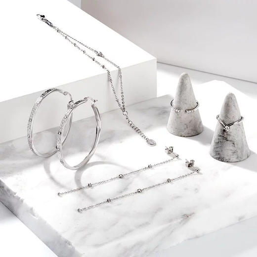 天然钻石排钻戒指 Tracey Chen 商品图3