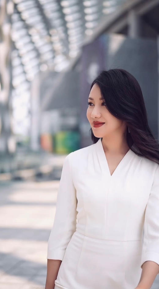 “情书白”连衣裙 独有一份纯粹, 白得清丽,白得明亮,白得优雅,白得单纯J8182255颈袖添香 商品图5