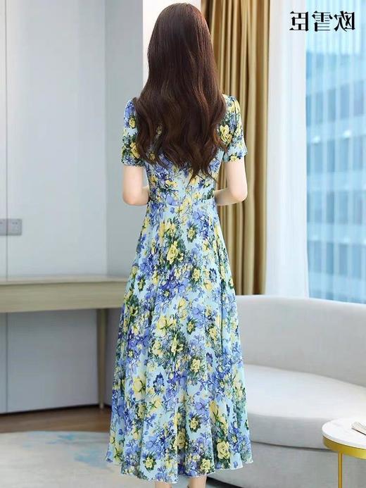 2022新款碎花连衣裙女夏2022新款法式复古温柔风显瘦收腰雪纺长裙过膝裙子 商品图3