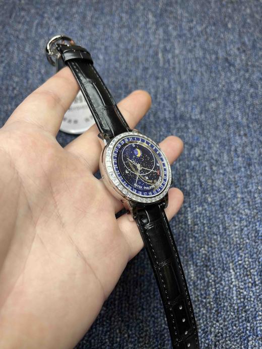 PP百达翡丽‮空星版级升‬6102天月款‮内日‬瓦苍‮列系穹‬你可想象‮空星把‬佩戴在腕上吗？ 商品图2