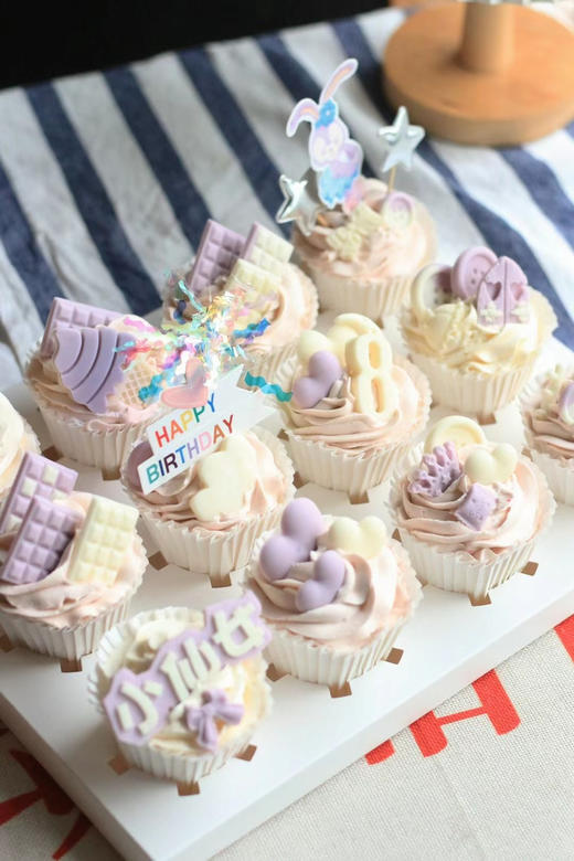 卡通玩偶杯子组合，可与蛋糕一起组合派送，请提前至少24小时以上预定，私人订制 商品图2