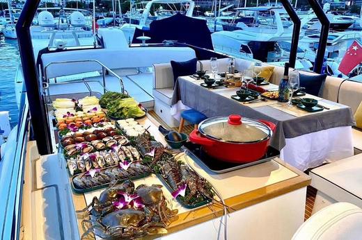 深圳蛇口68尺豪华游艇船宴 商品图0