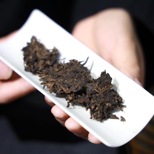 2017年香港回归20周年纪念古树熟饼357g 商品图3