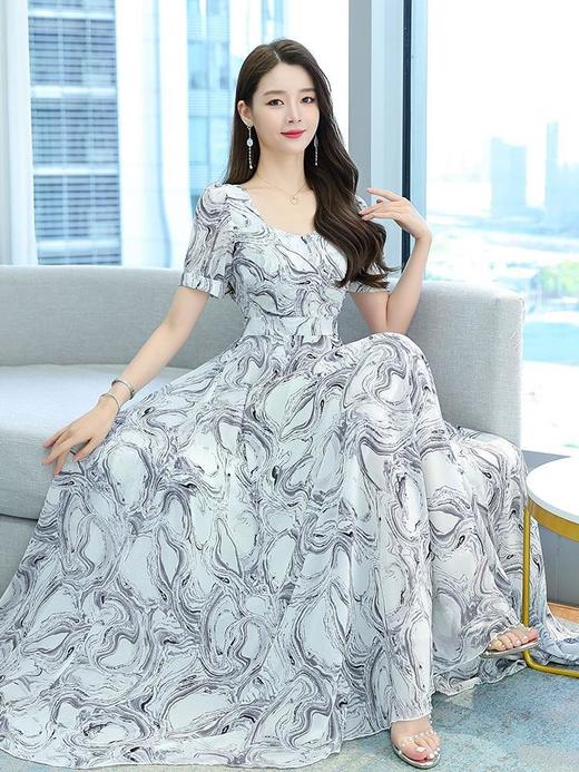 冰丝连衣裙女2022夏季新款大码女装高品质感气质收腰长裙飘逸沙滩裙 商品图3