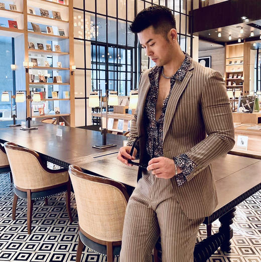 男装修身西服套装/单西 霸道总裁范  咖色条纹 进口稀缺面料 J204M4662 商品图1