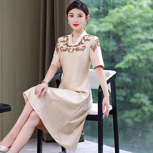 AHM thfs9369香槟色连衣裙优雅气质显瘦洋气 商品图0