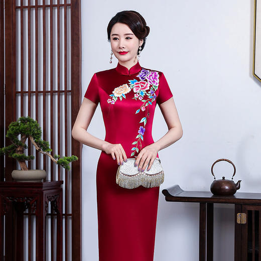 TZRY-21032醋酸手推绣=旗袍宴会婚礼喜气质去旗袍礼服 商品图0