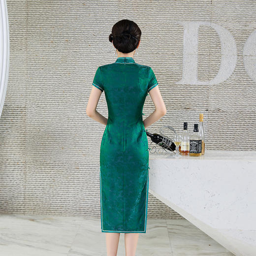 TZRY-21021新款手工盘口真丝提花复古旗袍 宴会礼服日常真丝提花侧排扣 商品图1