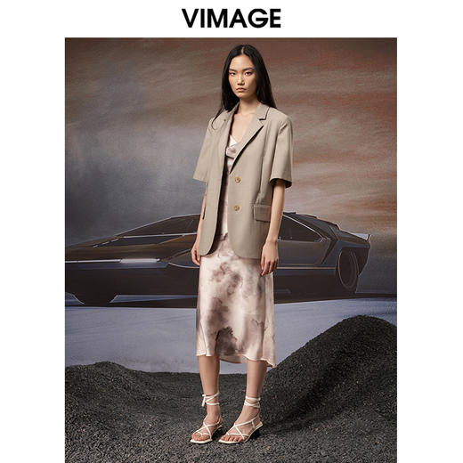 VIMAGE纬漫纪秋季新款宽松舒适帅气西装外套V1803408 商品图4