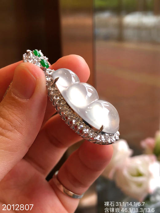 2012807，玻璃福豆吊坠。具体价格微信咨询 商品图5