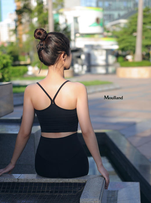 爆款好货 中长款细带短背心-黑纱条纹 商品图2