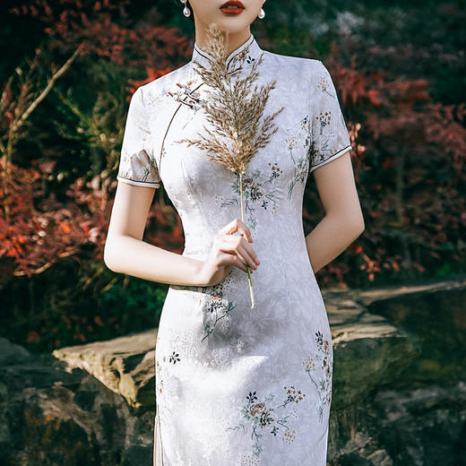 复古民国风，气质修身显瘦中长绸缎立领改良旗袍HX-8221 商品图5