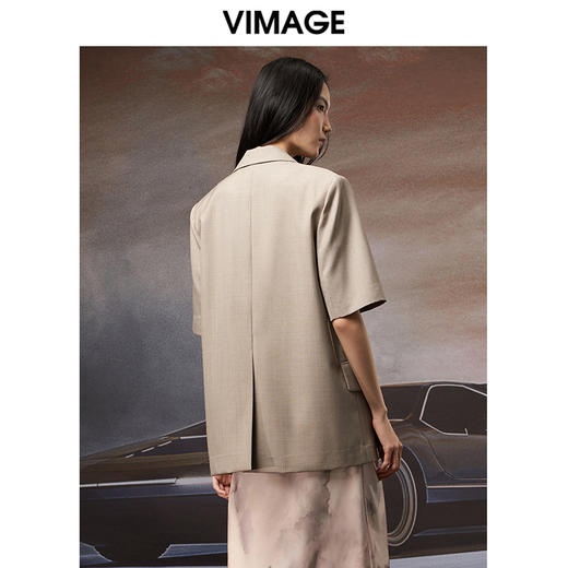 VIMAGE纬漫纪秋季新款宽松舒适帅气西装外套V1803408 商品图5