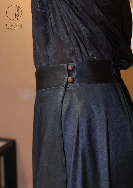 XYS-063漫物记香云纱两粒扣荷叶半裙 商品图3