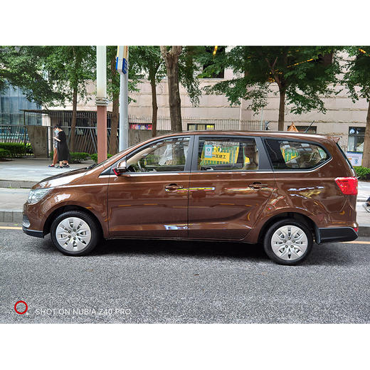 宝骏 730 1.5L 手动超值型 7座 【长租-深圳】 商品图3