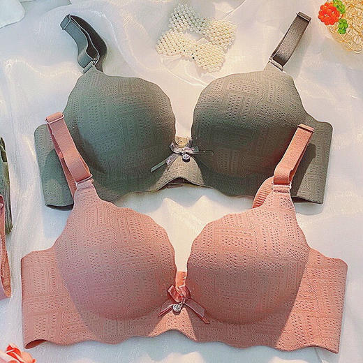 【新款5色单件文胸 第二件0元任选！】时髦简约一片式内衣女小胸平胸显大性感调整型收副乳无痕无钢圈文胸罩 商品图2