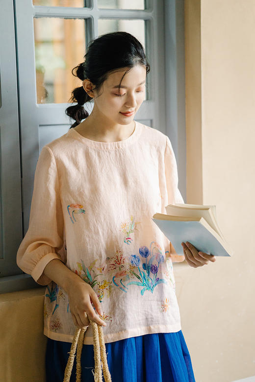 多绽放500朵/100%苎麻手绘野百合印花浅粉色七分袖长款宽松t恤 商品图5