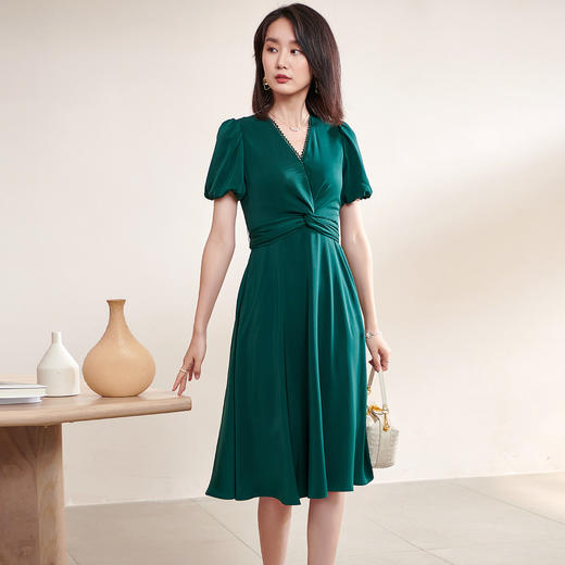米思阳V领灯笼袖新款夏装气质高雅大裙摆连衣裙 商品图1