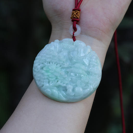 缅甸A货翡翠山水牌吊坠男女新款冰糯种挂绳玉石项链 商品图3