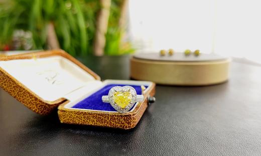 2.00克拉k金豪镶两用款黄钻戒指 商品图4