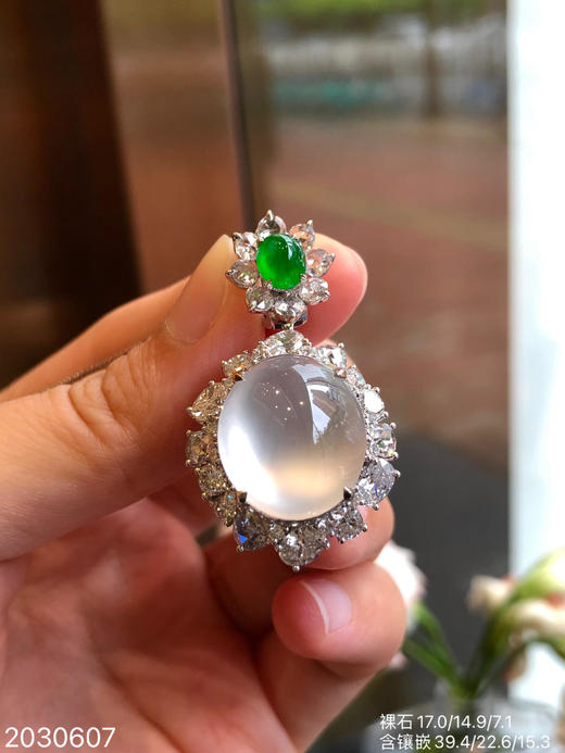 2030607，玻璃蛋面吊坠。具体价格微信咨询 商品图7