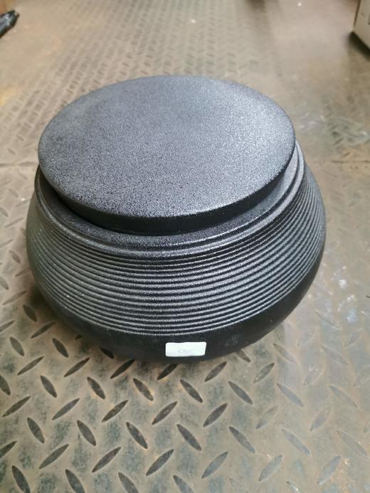 黑色复古花器带盖 商品图0