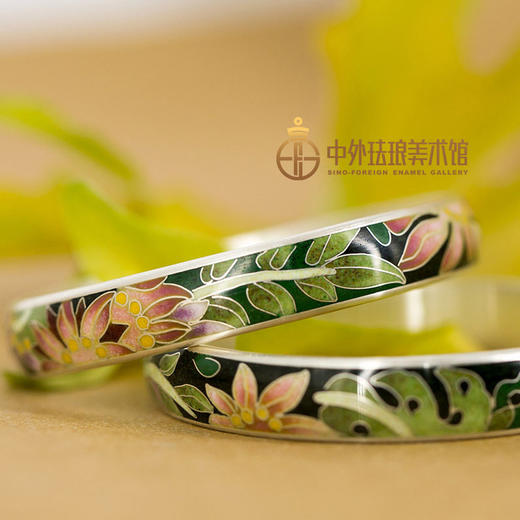 中外珐琅美术馆 珐琅装饰系列 《孔雀》脱胎掐丝珐琅&繁花银胎掐丝珐琅手镯&精心描绘星球系列配饰 商品图0