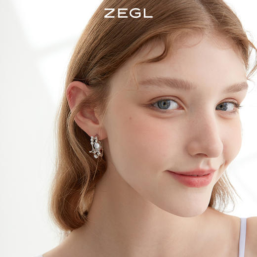 ZEGL液态四芒星人造珍珠耳环女2022年新款潮夏日耳钉925银针耳饰 商品图4