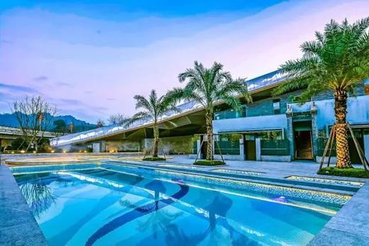 初夏特惠❗️五钻轻奢【峨眉山·访庄寻里度假酒店】周末不加价
🏞️峨眉山风景区温泉泡汤酒店口碑榜 商品图1